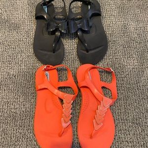 Sandals great for pool and can get wet!